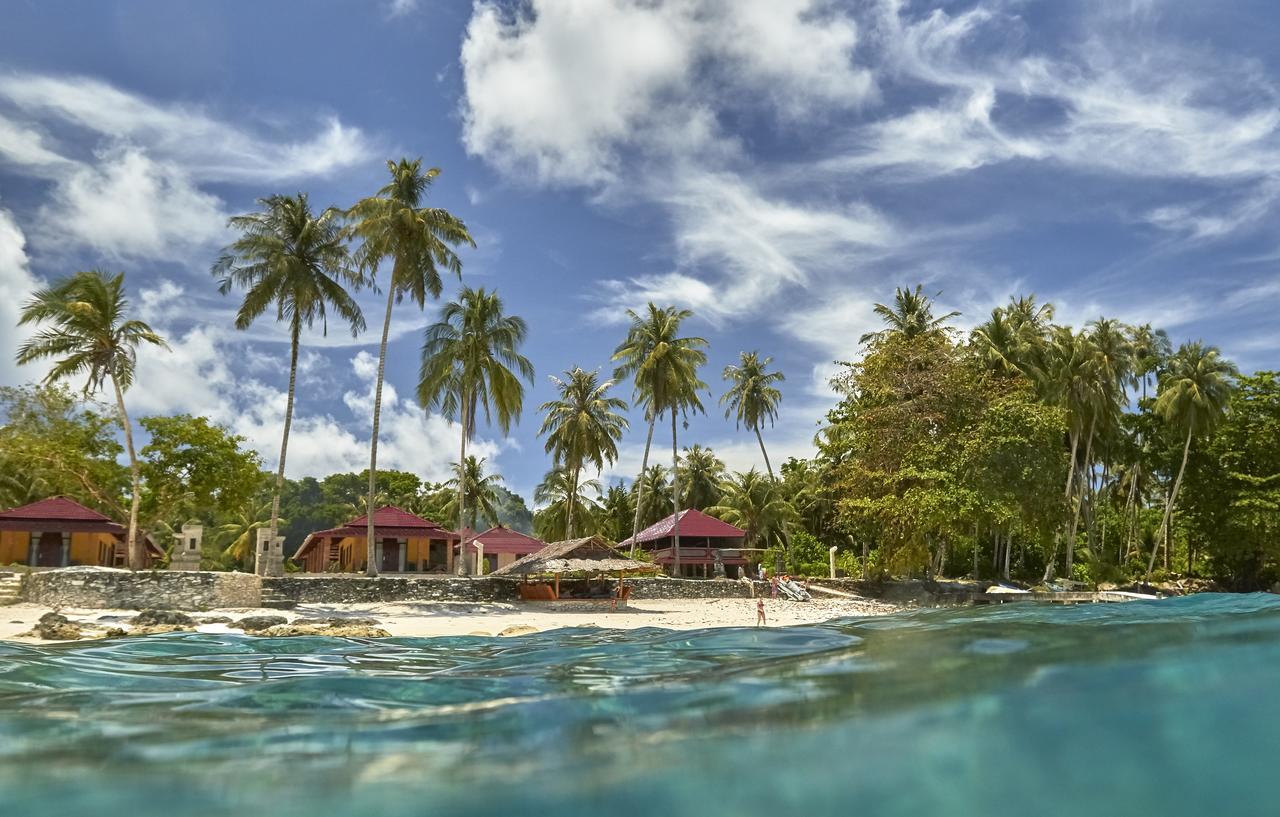 Puri Asu Resort Palau Asu エクステリア 写真